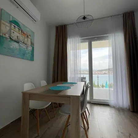 Seaesta Holidays Nika